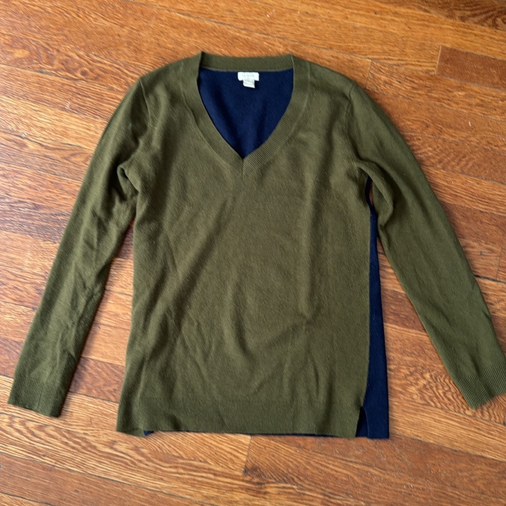 Army Green & Navy Blue Long Sleeve Pull Over Sweater